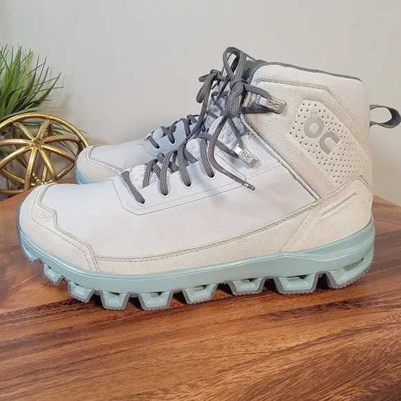 On Running Cloudridge Hiking Boot  Womens Size 7 High Top Sneaker Athletic Shoes