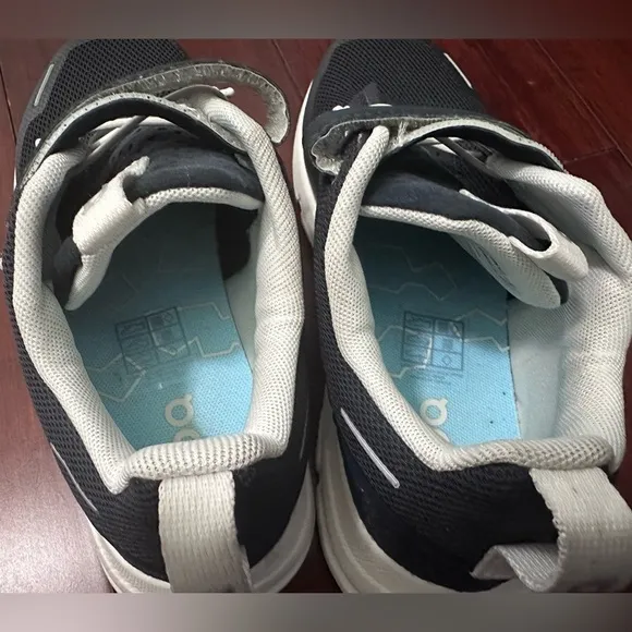 On Running Kids Navy Sneakers