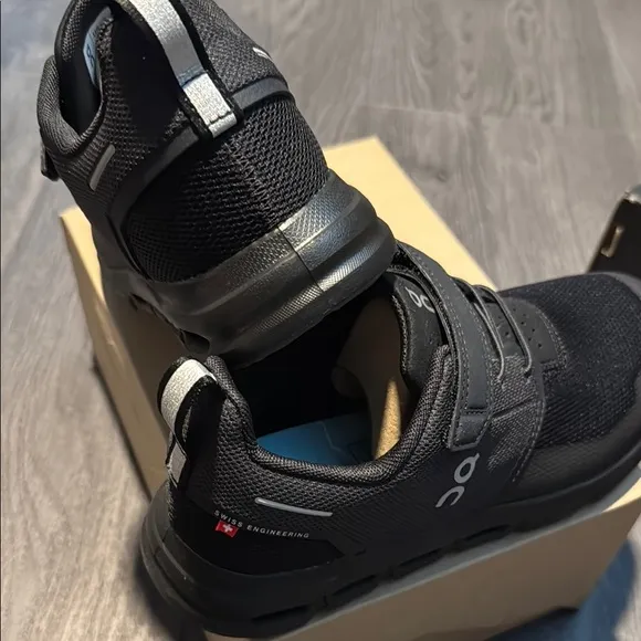 On Running Kids Sneakers in Black
