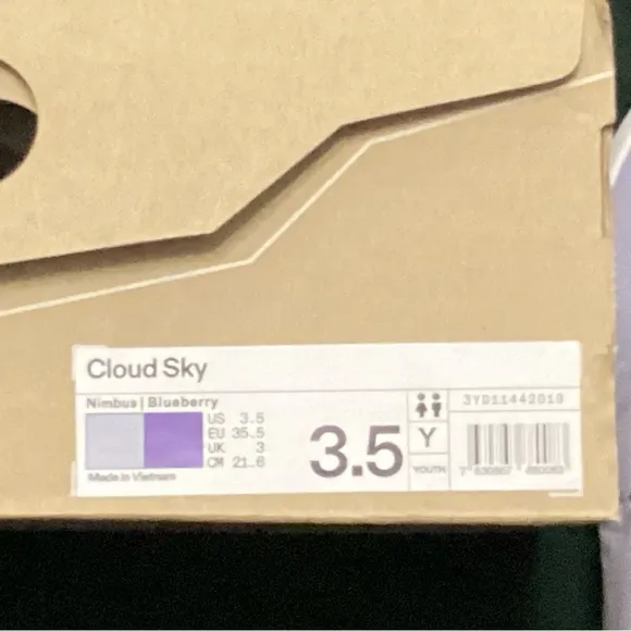 On Running Kids Sneakers in Purple and White