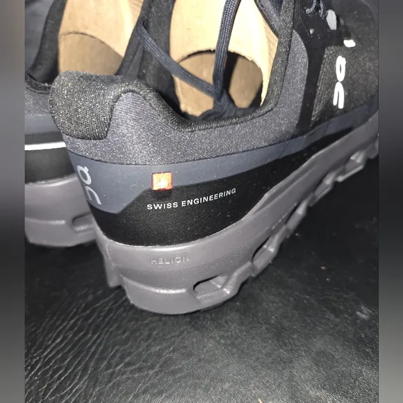 On Running Sneakers, Women's Size 9, Cloudvista 2 Waterproof