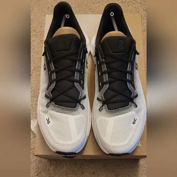 On Running Walking Sneakers Men Cloudtilt Size 9.5