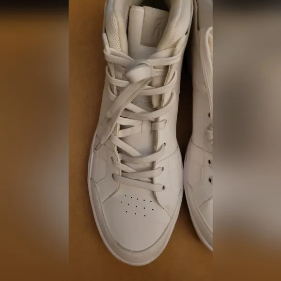 On Running walking sneakers men's size 11
