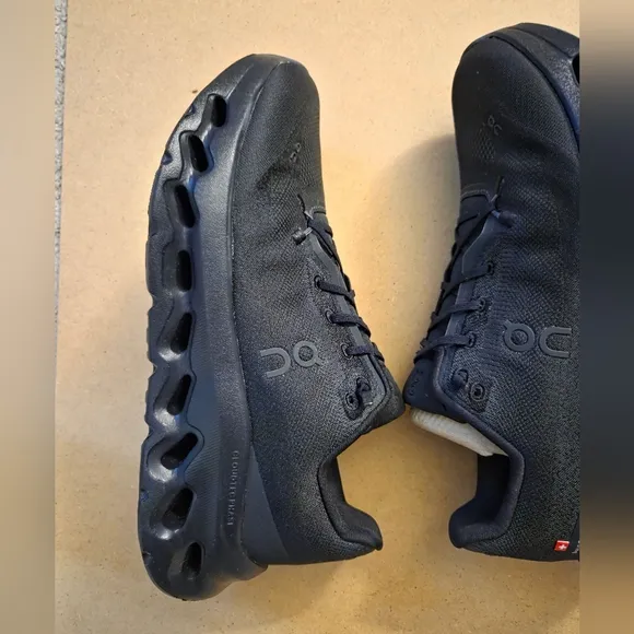 On Running Walking Sneakers, Men's Size 8, Cloudtilt