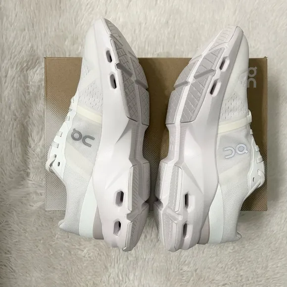 On Running Women’s Cloudpulse Training Sneakers