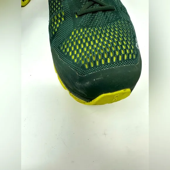 ON Cloud Running Men's green Cloudsurfer Running Shoe Sneakers size 12. See pic