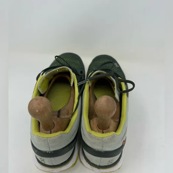 ON Cloud Running Men's green Cloudsurfer Running Shoe Sneakers size 12. See pic