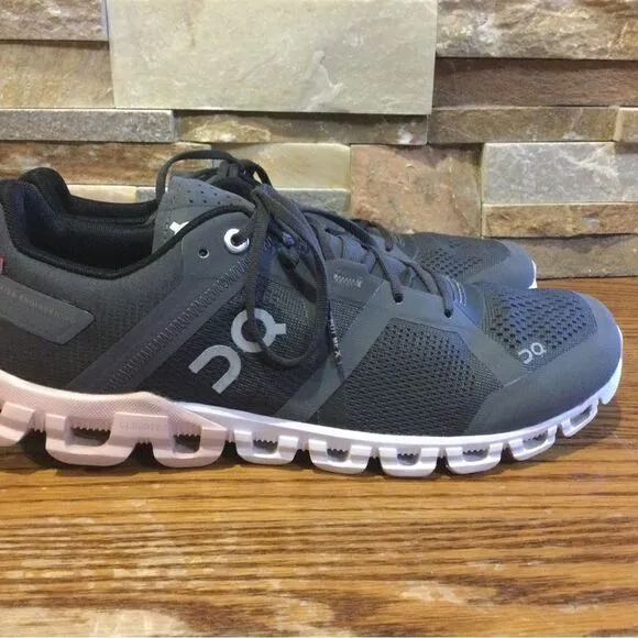 ON Running Cloud Trainer Sneakers