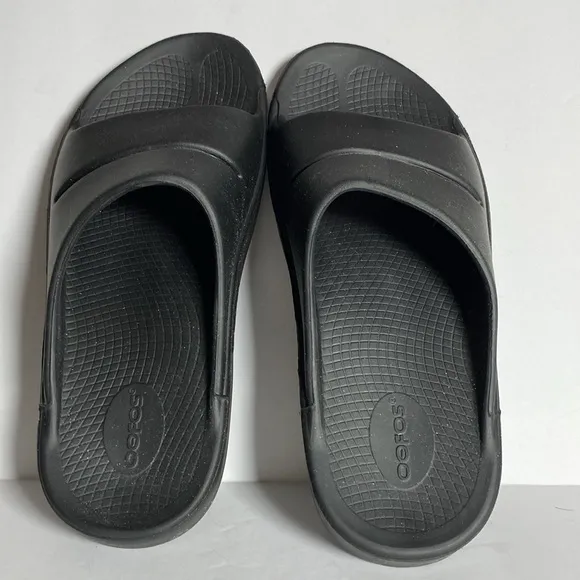 OOFOS OOahh Black Comfort Recovery Sport Slide Sandals