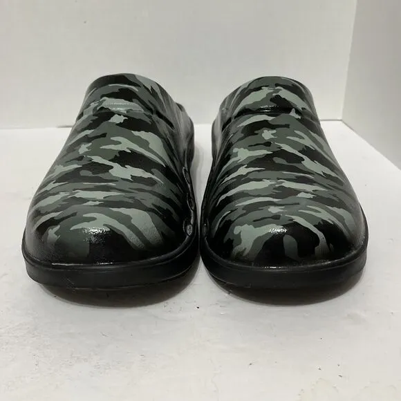 Oofos Shoes Women's 11 Men's 9 Oocloog Camo Mule Clog Slide Slip On Comfort