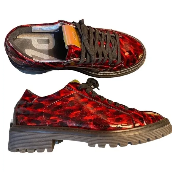 P448 St. Moritz Sport Shoes with Lug Soles Size 37 (US 7)
