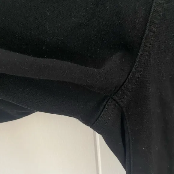 Paige High Rise Manhattan Jeans in Black Shadow Size 32 Gently Used