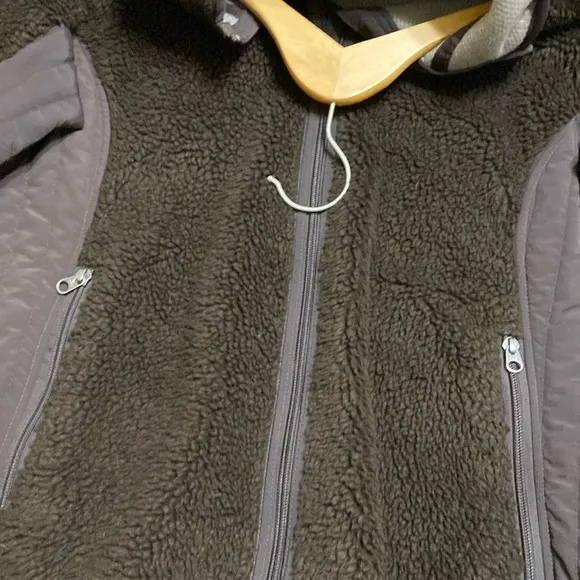 Patagonia full zip hooded jacket brown womens size XL