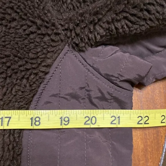 Patagonia full zip hooded jacket brown womens size XL