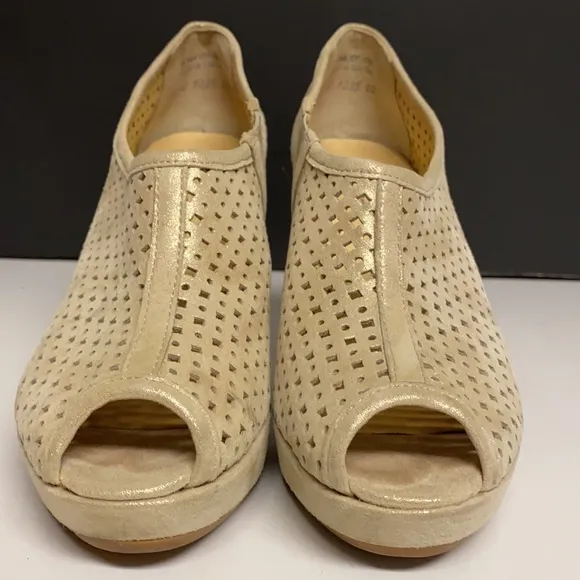 Paul Green Cream Sparkling Heeled Slip On Shoes Size 8