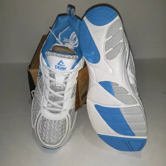 PEAK SPORT  RUNNING SHOES STYLE E12357H size 10
