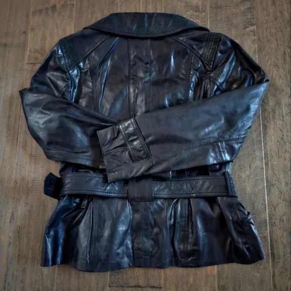 Pelle Women's Black Leather Belted Jacket sz large