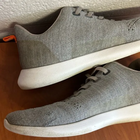 Peter Millar Crown Sport Hyperlight Glide Gray Knit Sneakers Shoes Size 11 Mens