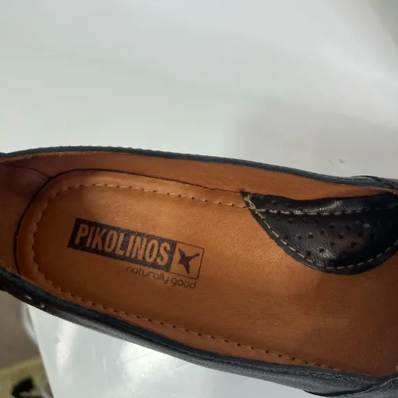 Pikolinos Black Flat Women's Shoes, NWOB, size 37