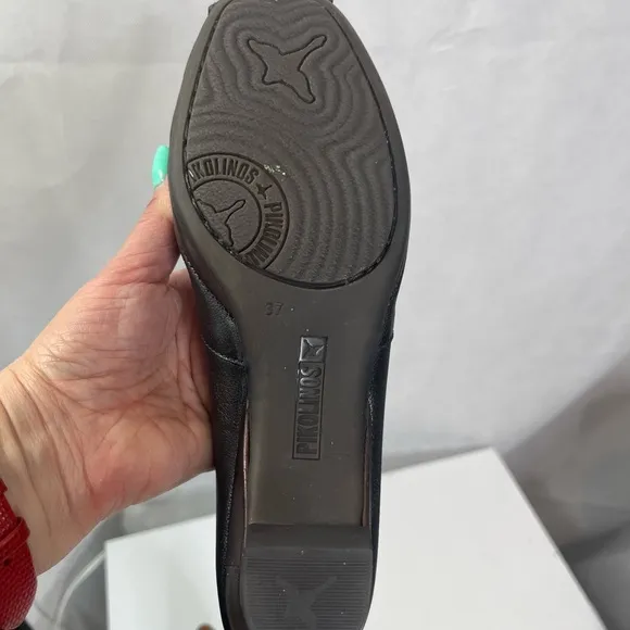 Pikolinos Black Flat Women's Shoes, NWOB, size 37