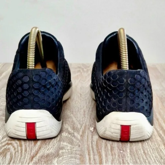 PRADA-AUTHENTIC-RARE WOMANS CALZATURE SPORT SNEAKERS. Black-Sz EU 35-US 5
