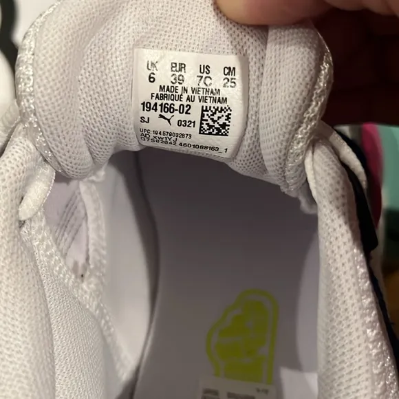 PUMA RUNNING SNEAKERS