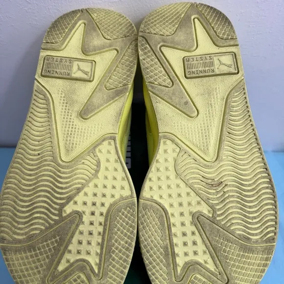 PUMA size 10.5  AMG PETRONAS Motorsport  RUNNING SISTEM