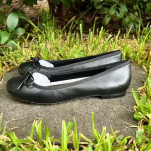Purificacion Garcia Women’s Ballet Shoes Size 7.5 Black Slip On Flats Leather