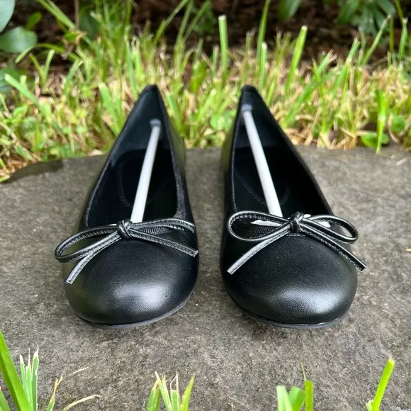 Purificacion Garcia Women’s Ballet Shoes Size 7.5 Black Slip On Flats Leather