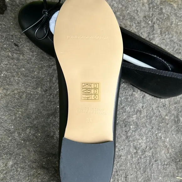 Purificacion Garcia Women’s Ballet Shoes Size 7.5 Black Slip On Flats Leather