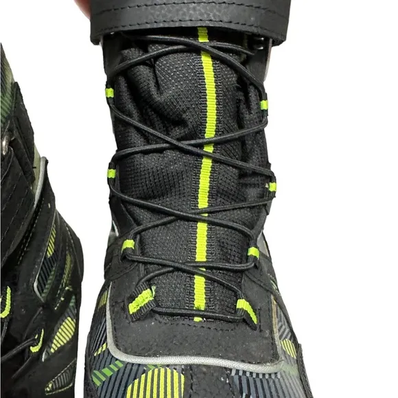 Quest Boys’ Menace Green and Black Boots