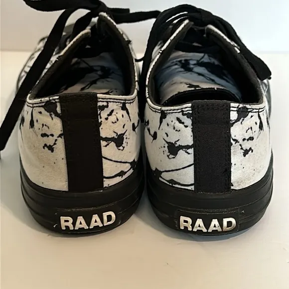 RAAD SHOP BLACK SPLAT TRAINNING MEN’S 8.5 Women’s 10