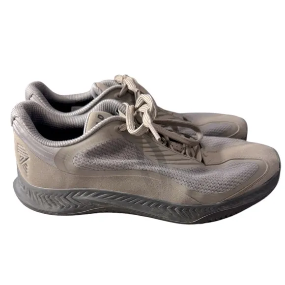 R.A.D. ONE V2 Men’s Sand Storm Shoes in EUC, SIZE 13
