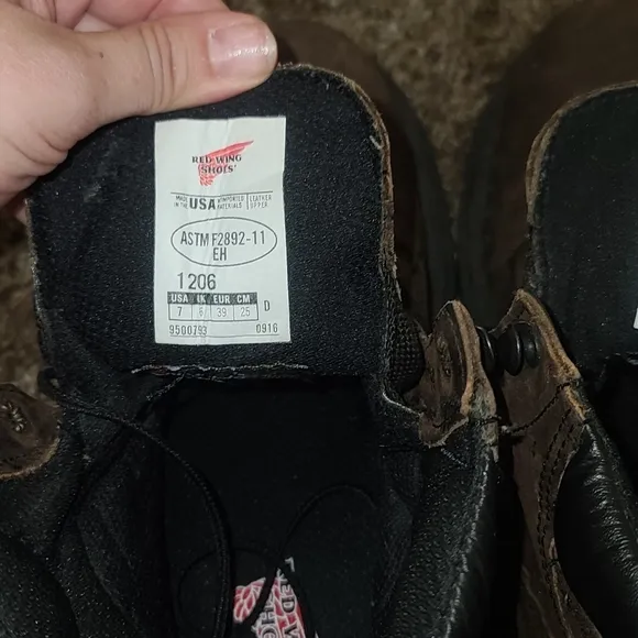 Red Wing Soft Toe Work Boots - Size 7 Model 1206