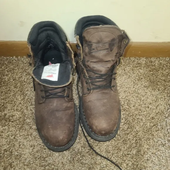 Red Wing Soft Toe Work Boots - Size 7 Model 1206