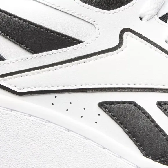 Reebok ATR Chill Men's Shoes/Sneakers | Color: Black/White | NEW/NIB!! 👟