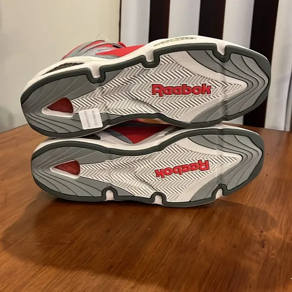 Reebok Blast Basketball Shoes Sneakers new red grey Mens Size 11
