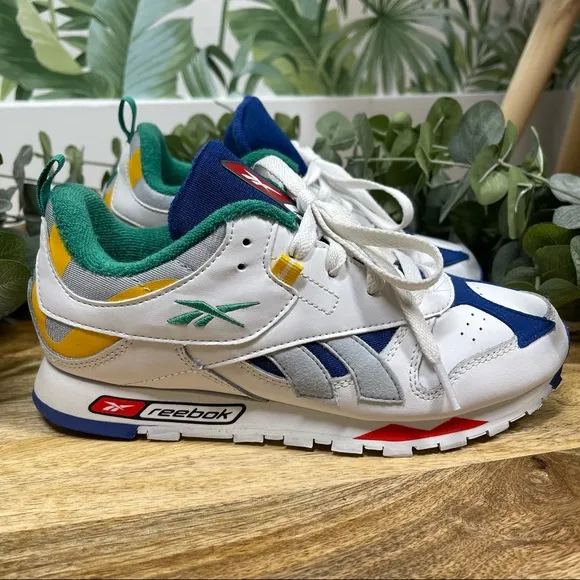 Reebok - Classic Leather Running Sneakers 4Y