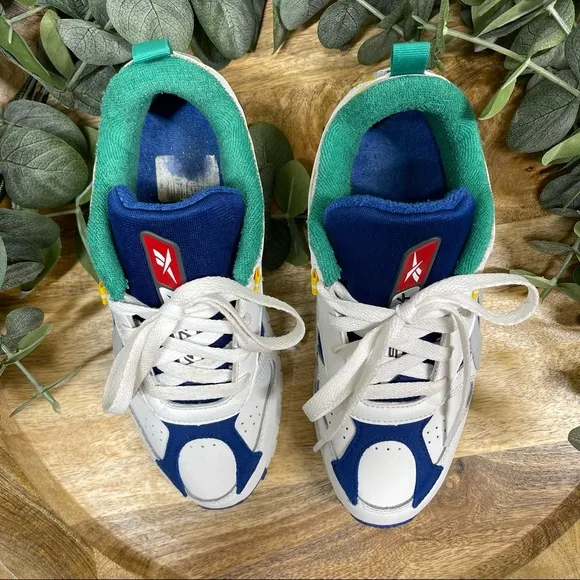 Reebok - Classic Leather Running Sneakers 4Y