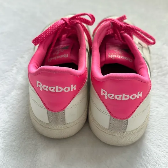Reebok Club C 85 Women’s Low Top Retro Sporty Casual White Pink Sneakers 10
