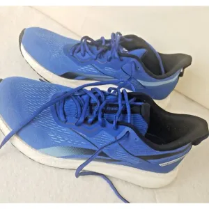 Reebok Floatride Energy Symmetros Dynamic Blue Size 9.5 foam cushion