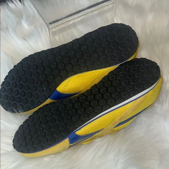 Reebok Women’s Yellow and Blue Sneakers Size 8