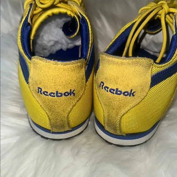 Reebok Women’s Yellow and Blue Sneakers Size 8