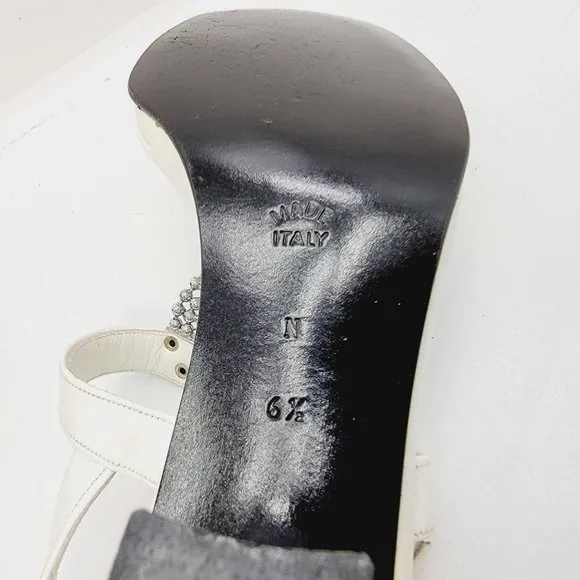 Rinaldi by Luigino/Stra‎ White Sandals - Metal Front Mirror Heels Size Size 6.5