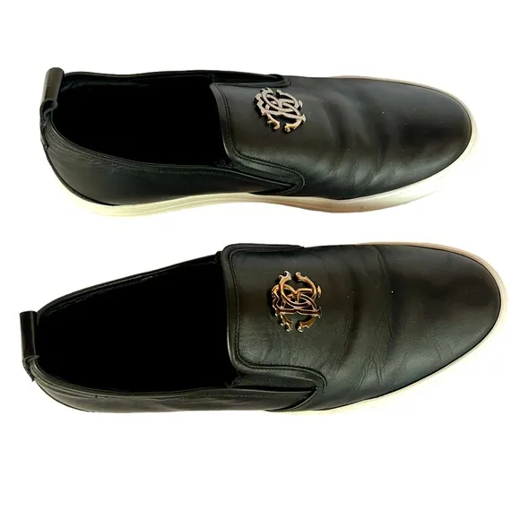 Roberto Cavalli Black Leather  slip on shoes in excellent condition.Size EU 44.