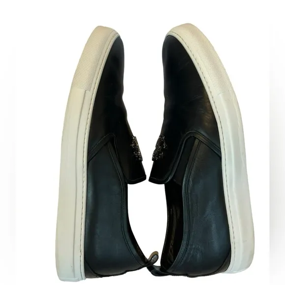Roberto Cavalli Black Leather  slip on shoes in excellent condition.Size EU 44.