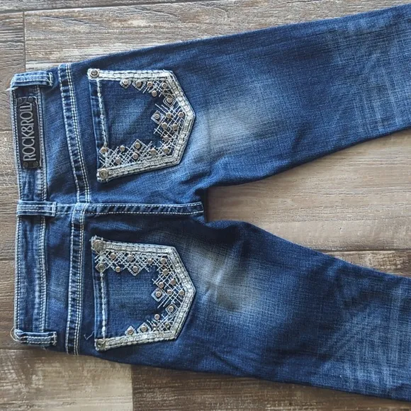 ROCK &amp; ROLL Cowgirl &quot;Rival Low Rise&quot; Bootcut blingy rodeo jeans sz 24x32L euc