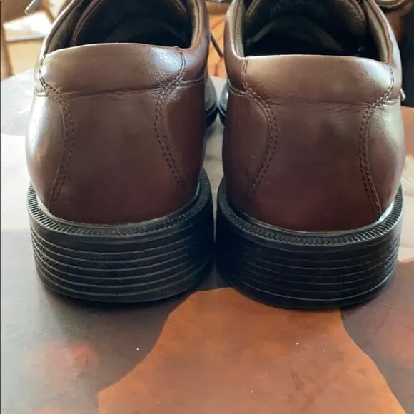Rockport casual leather 8.5 shoes