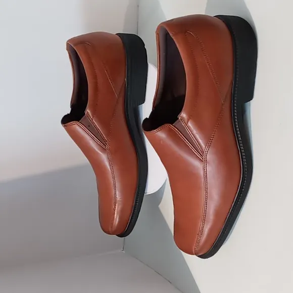 Rockport - Men's Leather Slip On Dress  Loafer w/Bike Toe -  British Tan -12M