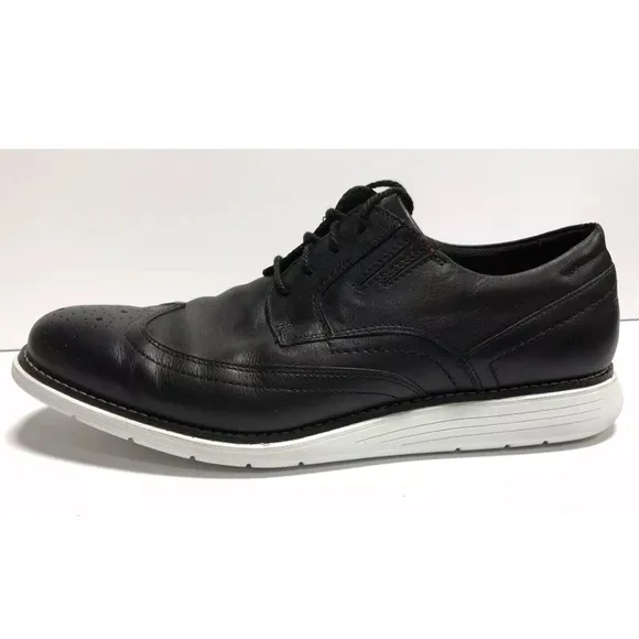 Rockport Men’s Total Motion Sport Wingtip Oxford Black Leather, Size 10 M.